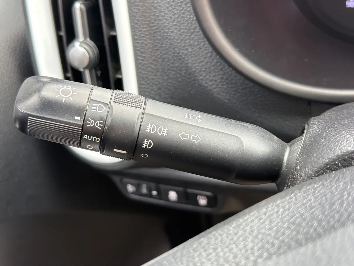 1.0 CVVT Design Edition | Achteruitrijcamera | Cruise control | Getint glas |