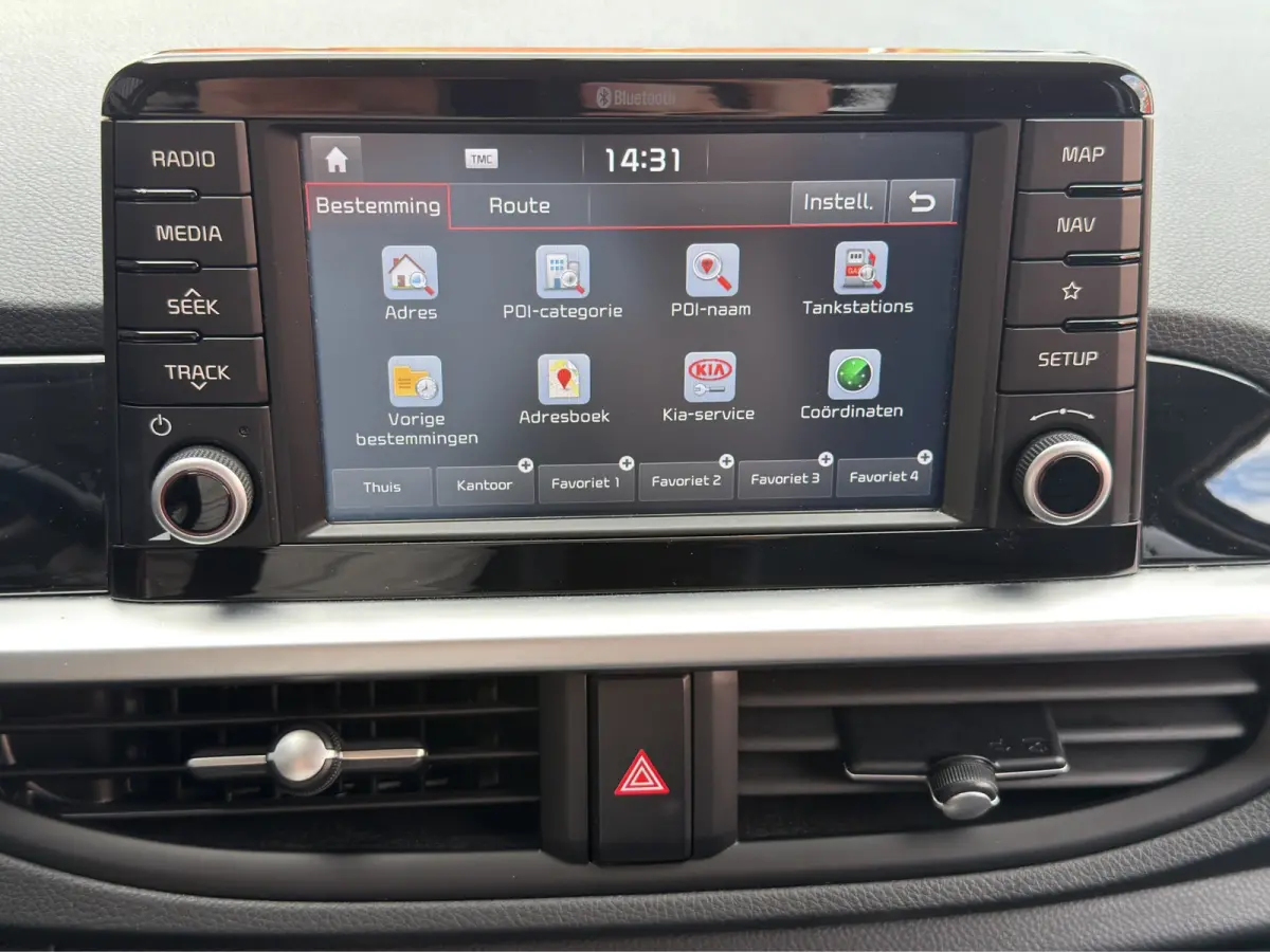 1.0 CVVT Design Edition | Achteruitrijcamera | Cruise control | Getint glas |