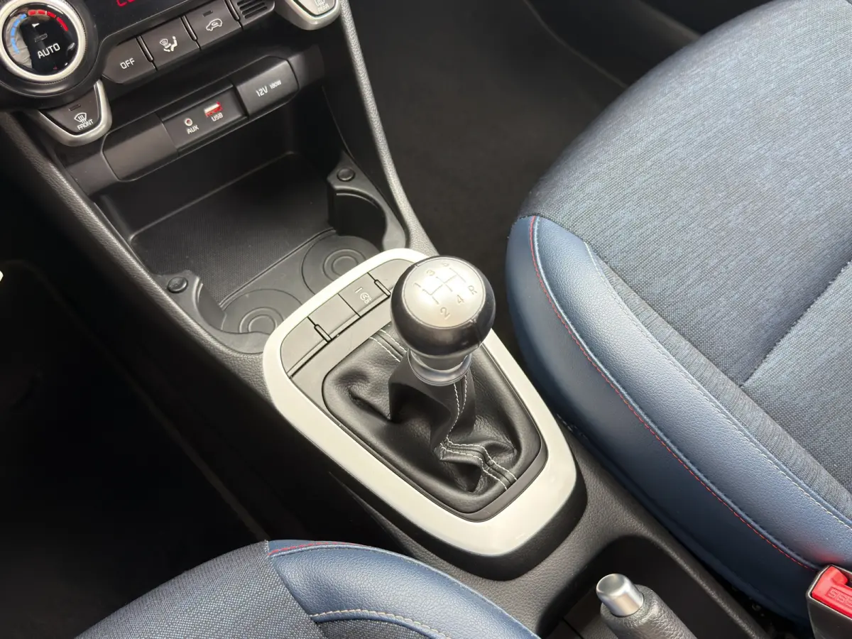 1.0 CVVT Design Edition | Achteruitrijcamera | Cruise control | Getint glas |