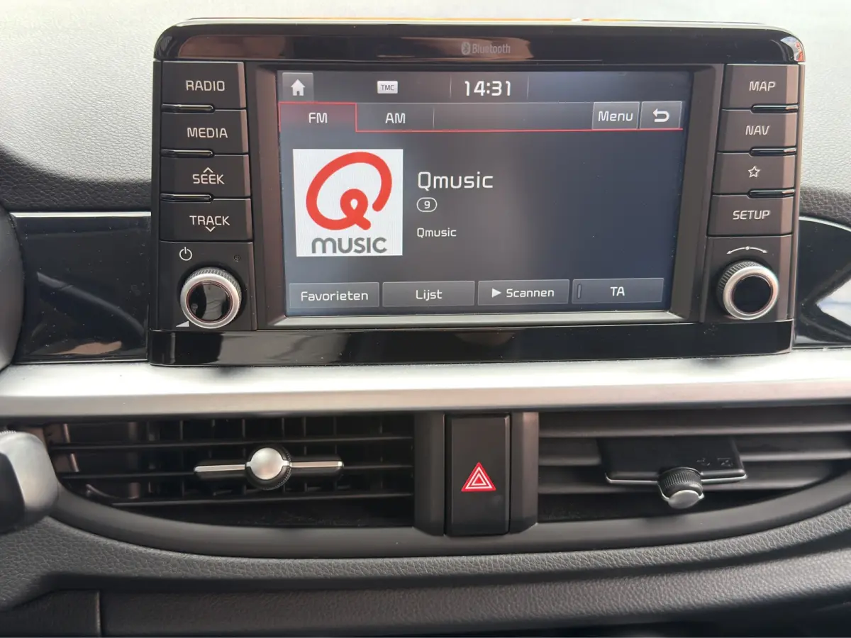 1.0 CVVT Design Edition | Achteruitrijcamera | Cruise control | Getint glas |