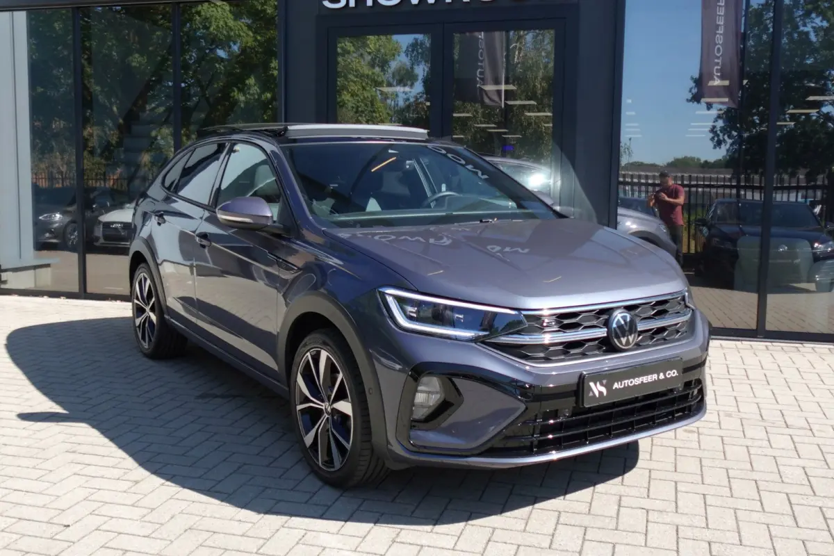 1.5 TSI R-Line Business PANO KEYLESS CAM