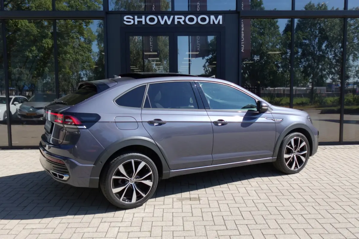 1.5 TSI R-Line Business PANO KEYLESS CAM