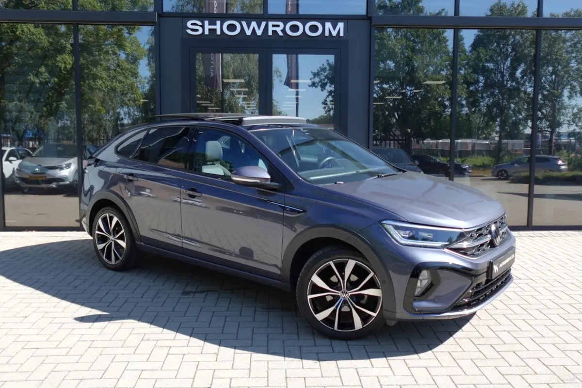 1.5 TSI R-Line Business PANO KEYLESS CAM