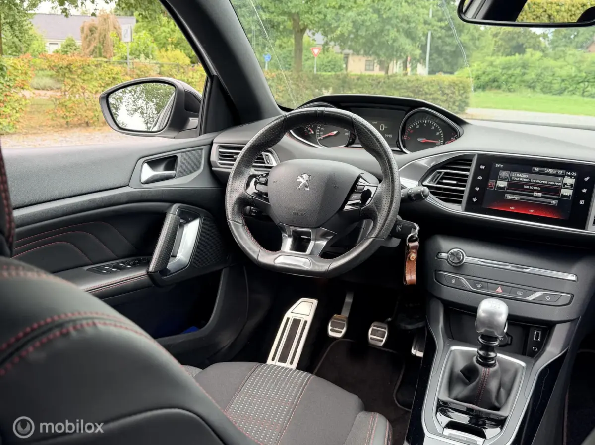 1.2 PureTech GT-line *Panoramadak *Zeer net*