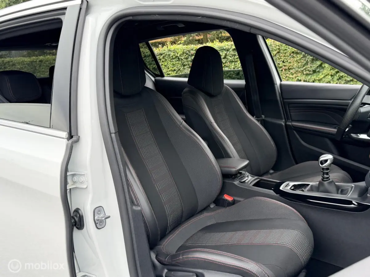 1.2 PureTech GT-line *Panoramadak *Zeer net*