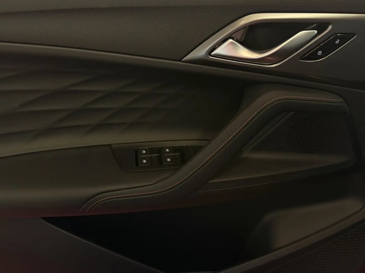 1.5 TGDI LUXURY PHEV PLUG-IN HYBRIDE | LEER | 272PK NIEUWE AUTO | >1.000 KM TOTAAL BEREIK | 360° CAMERA | ELEKTRISCHE ACHTERKLEP | STOEL/STUUR. VERWARMING | FULL LED | ELEKTRISCHE S