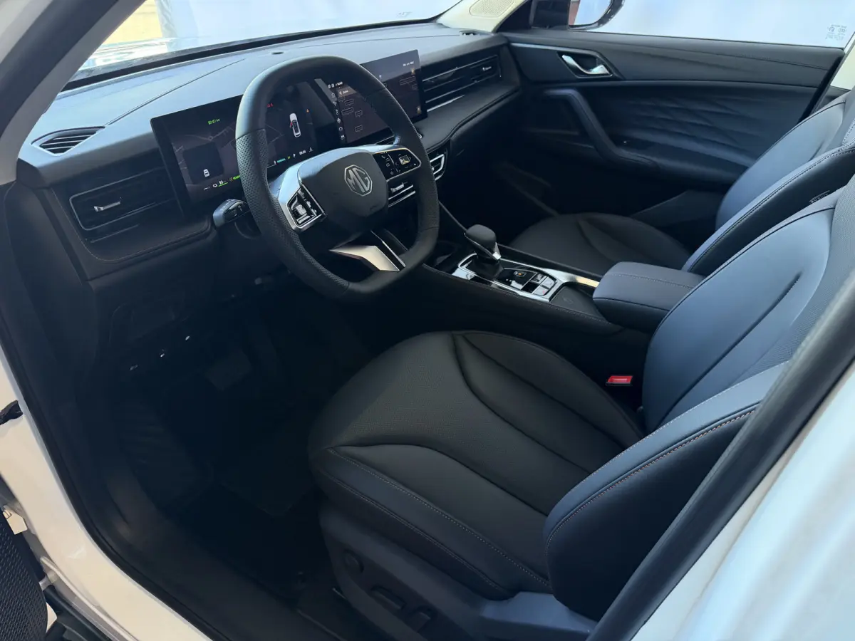 1.5 TGDI LUXURY PHEV PLUG-IN HYBRIDE | LEER | 272PK NIEUWE AUTO | >1.000 KM TOTAAL BEREIK | 360° CAMERA | ELEKTRISCHE ACHTERKLEP | STOEL/STUUR. VERWARMING | FULL LED | ELEKTRISCHE S