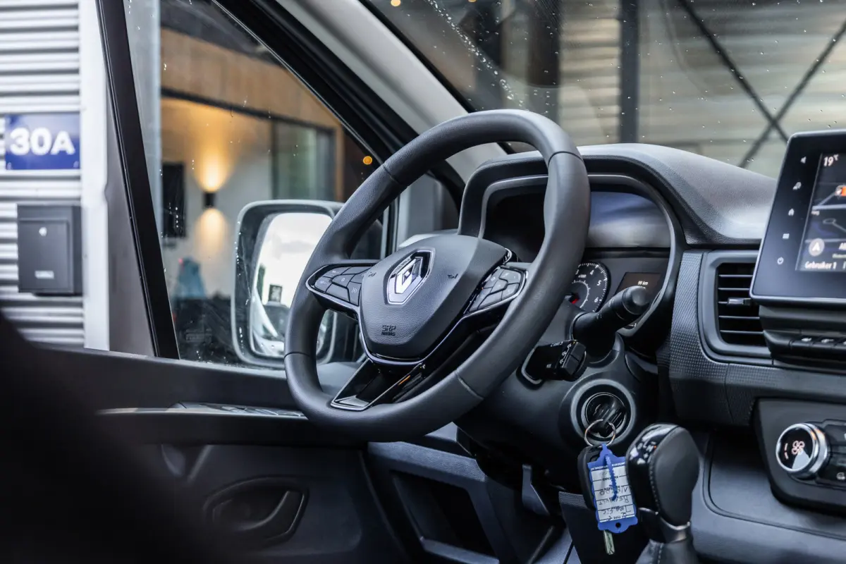 2.0 Blue dCi 170 PK L2H1 DC | Dubbel cabine | Camera | CarPlay | Navigatie | Betimmering | Trekhaak | Stoelverwarming | Virtual Cockpit | 5-Zitter| NAP Logisch