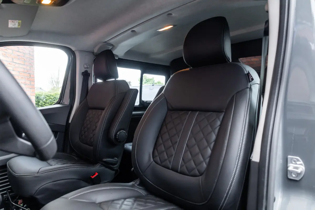 2.0 Blue dCi 170 PK L2H1 DC | Dubbel cabine | Camera | CarPlay | Navigatie | Betimmering | Trekhaak | Stoelverwarming | Virtual Cockpit | 5-Zitter| NAP Logisch