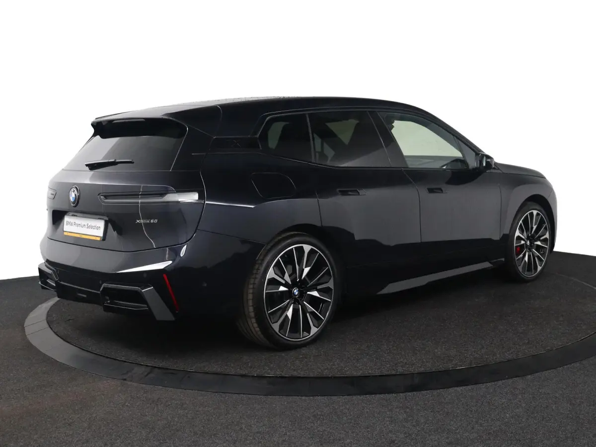 xDrive60 M Sportpakket Pro | Innovation Pack | Harman Kardon | Panoramadak