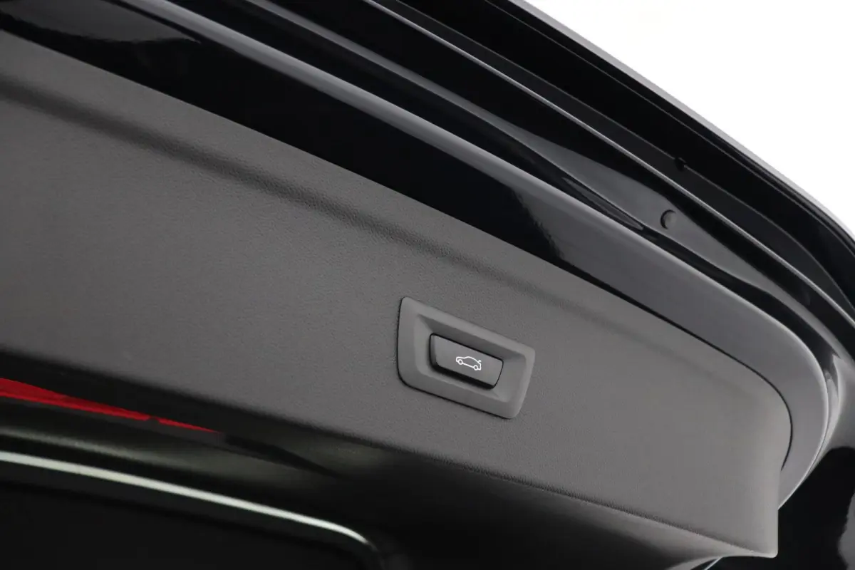 xDrive60 M Sportpakket Pro | Innovation Pack | Harman Kardon | Panoramadak