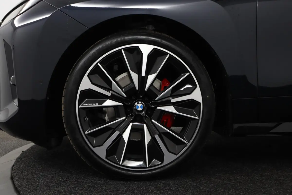 xDrive60 M Sportpakket Pro | Innovation Pack | Harman Kardon | Panoramadak