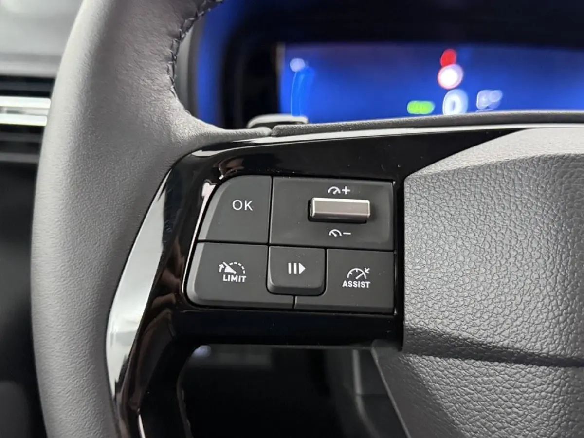 Dunamic 50 kWh 5P Keyless/Camera/Ecc/Vc/Led