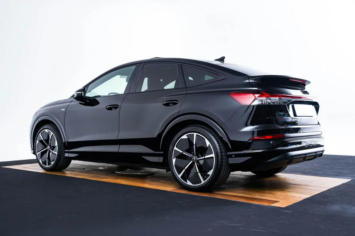 40 S edition 77 kWh Trekhaak - Panoramdak - Adaptieve Cruise Control - Comfortpakket - Assistentiepakket advanced - Dynamic pakket - Sportonderstel - Sportstoelen  - Privacy glas -