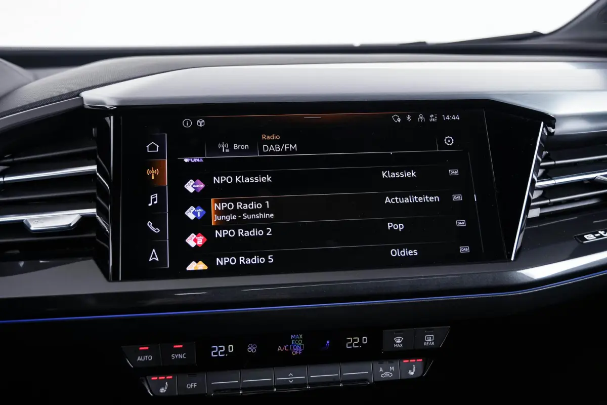 40 S edition 77 kWh Trekhaak - Panoramdak - Adaptieve Cruise Control - Comfortpakket - Assistentiepakket advanced - Dynamic pakket - Sportonderstel - Sportstoelen  - Privacy glas -