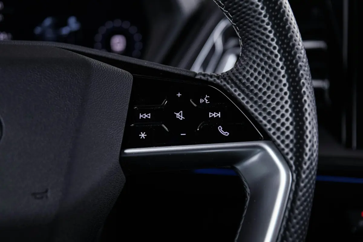 40 S edition 77 kWh Trekhaak - Panoramdak - Adaptieve Cruise Control - Comfortpakket - Assistentiepakket advanced - Dynamic pakket - Sportonderstel - Sportstoelen  - Privacy glas -
