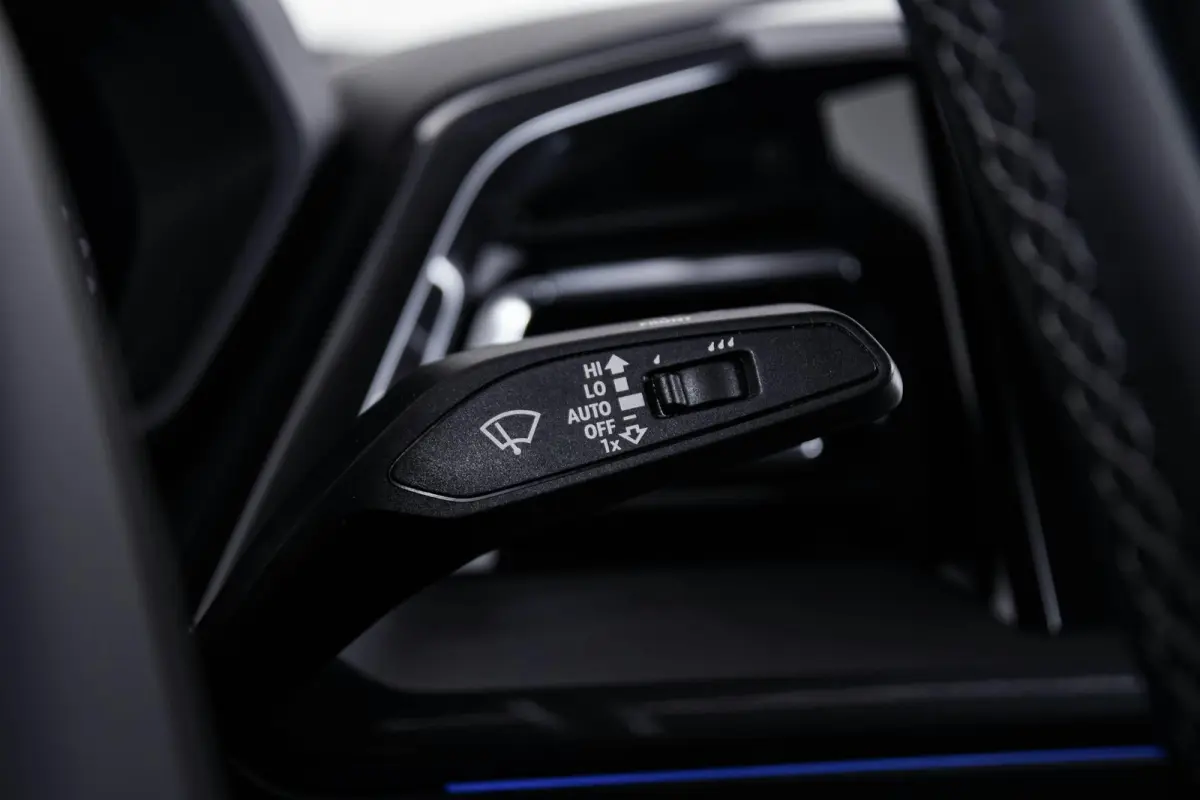 40 S edition 77 kWh Trekhaak - Panoramdak - Adaptieve Cruise Control - Comfortpakket - Assistentiepakket advanced - Dynamic pakket - Sportonderstel - Sportstoelen  - Privacy glas -