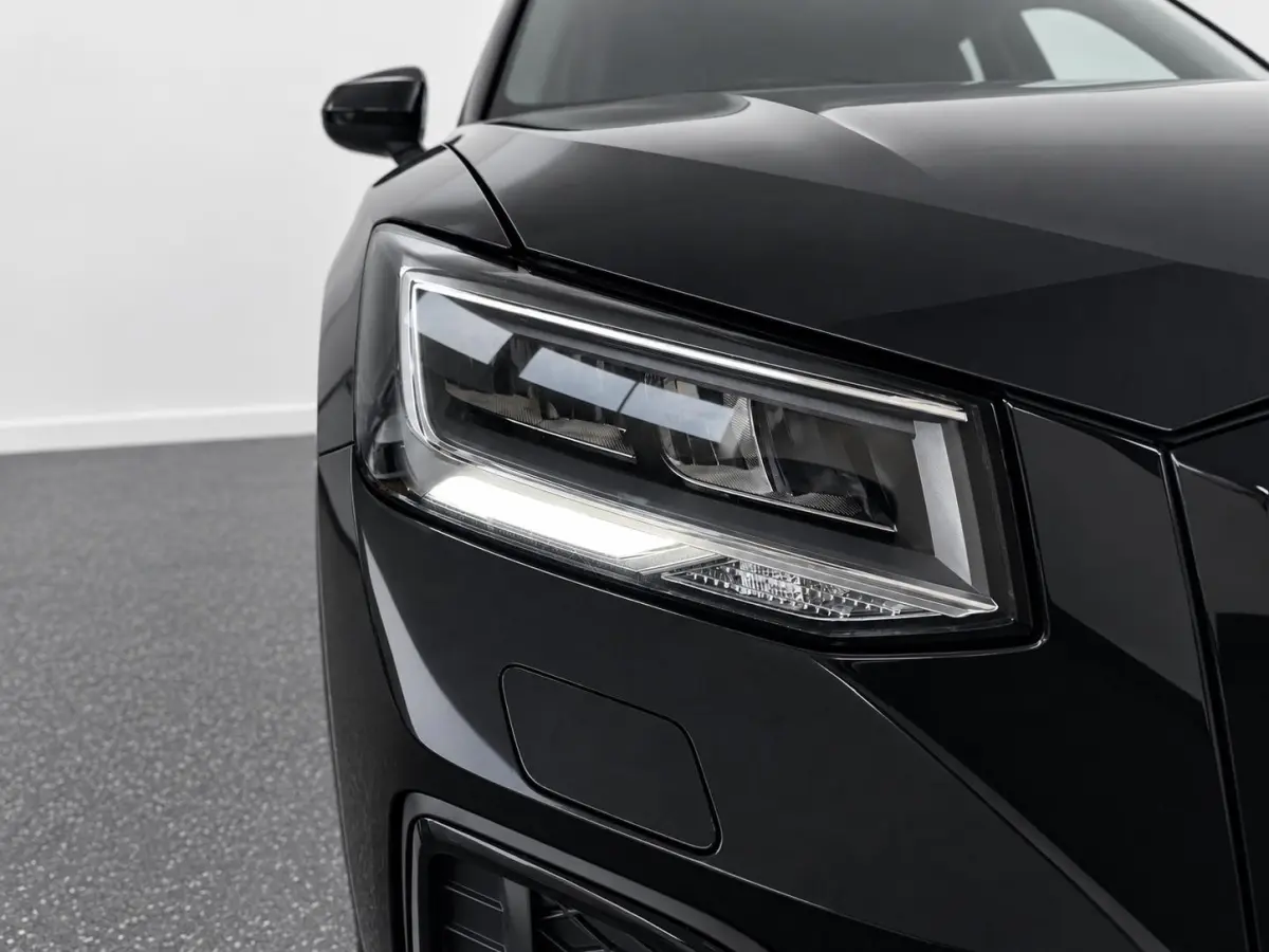 35 TFSI S Edition Leder Airco Navi Carplay PDC Full LED Adaptive Cruise Control 17" LM Velgen Comfort Pack Privacy Glass