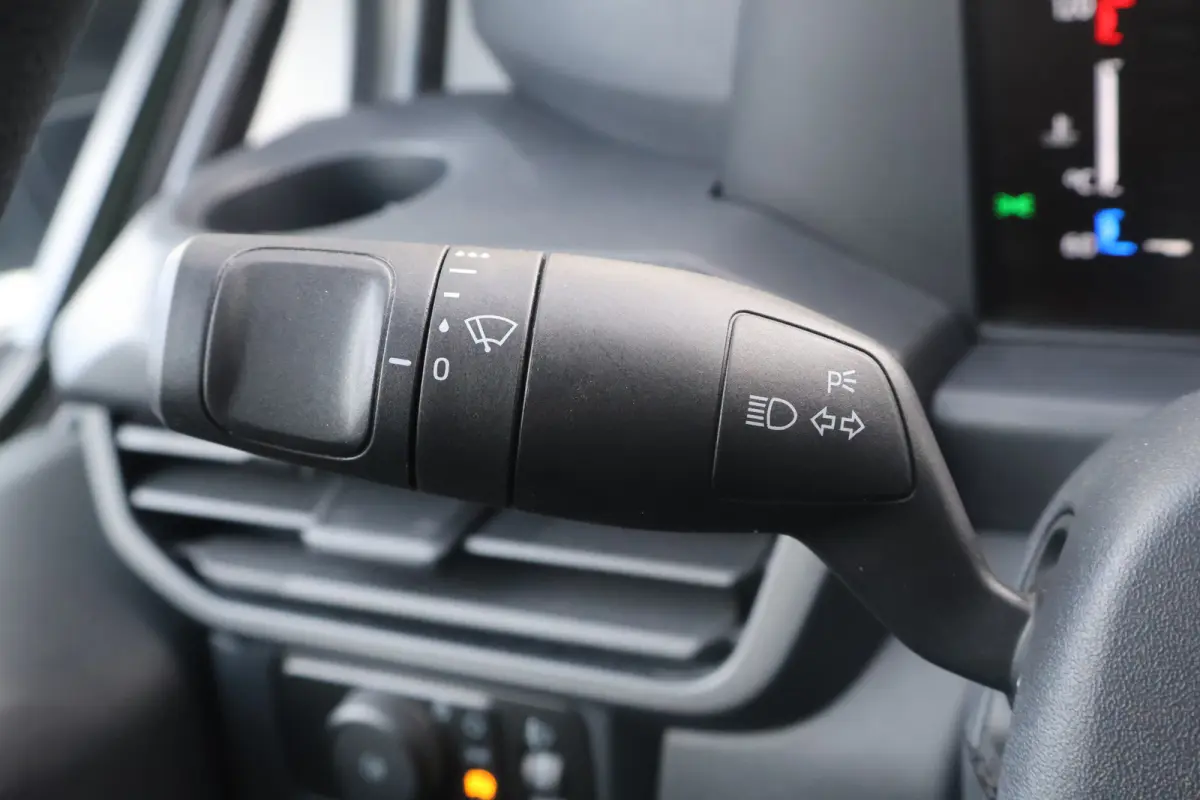 2.0 TDci 136pk L2 H1 Trend Koelwagen