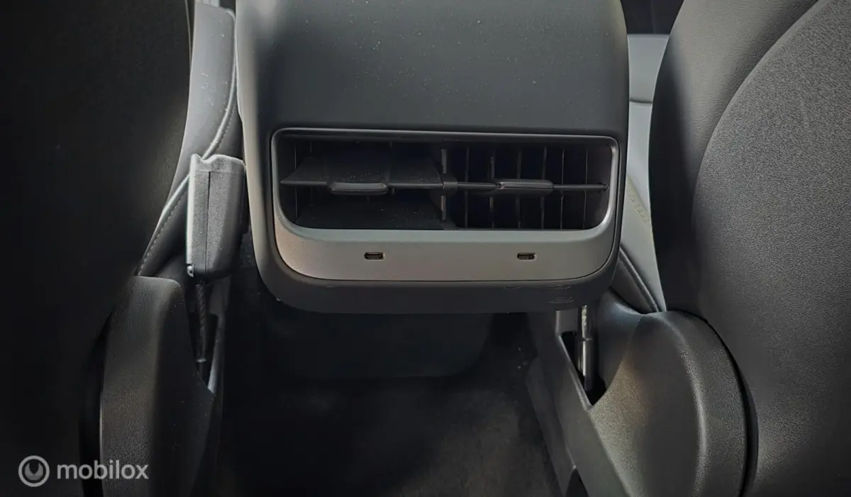 Performance AWD 75 kWh Autopilot €33.057 exBTW