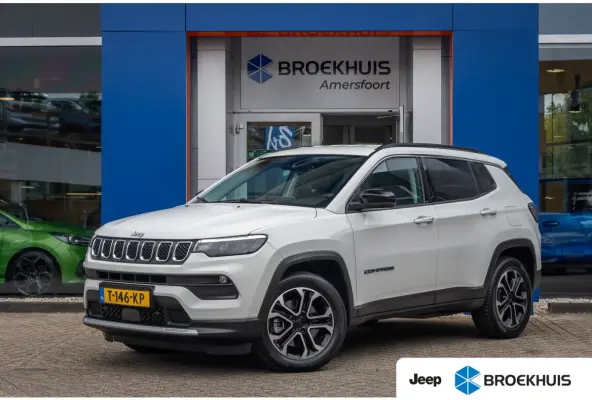 4xe 240 Plug-in Hybrid Limited | Camera | Cruise adaptief | Apple Carplay/Android Auto | Elektrisch bedienbare achterklep met sensorsturing | Keyless entry/start | Navigatiesysteem | Achteru