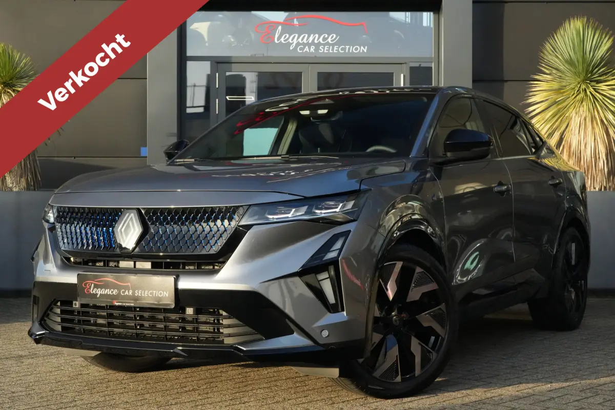 1.2 E-Tech 4x4 Plug-in Hybrid 300 Esprit Alpine | 300 PK | Panoramadak | Matrix LED | Head-up display | Trekhaak | Renault Rafale Esprit Alpine met 300 PK plug-in hybride aandrijving, voorzi