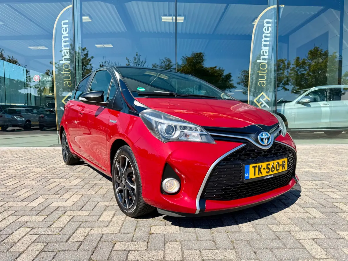 1.5 Hybrid automaat Dynamic Bi-Tone, Navi, KeyLess, Camera