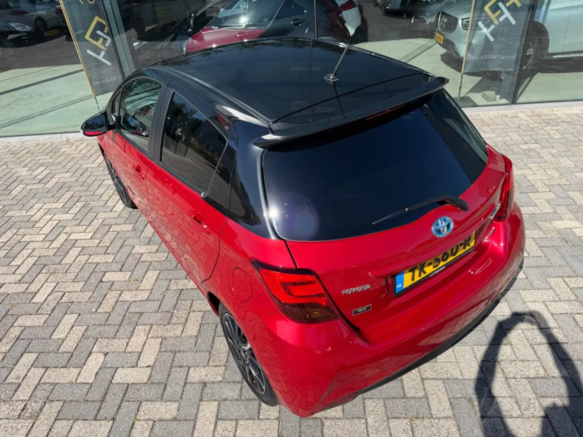 1.5 Hybrid automaat Dynamic Bi-Tone, Navi, KeyLess, Camera