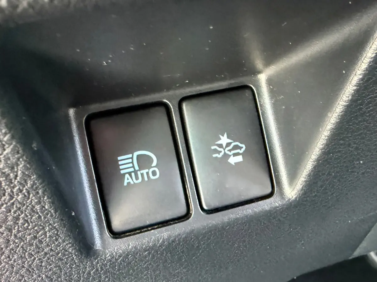 1.5 Hybrid automaat Dynamic Bi-Tone, Navi, KeyLess, Camera