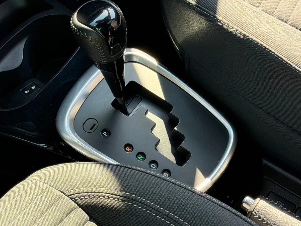1.5 Hybrid automaat Dynamic Bi-Tone, Navi, KeyLess, Camera