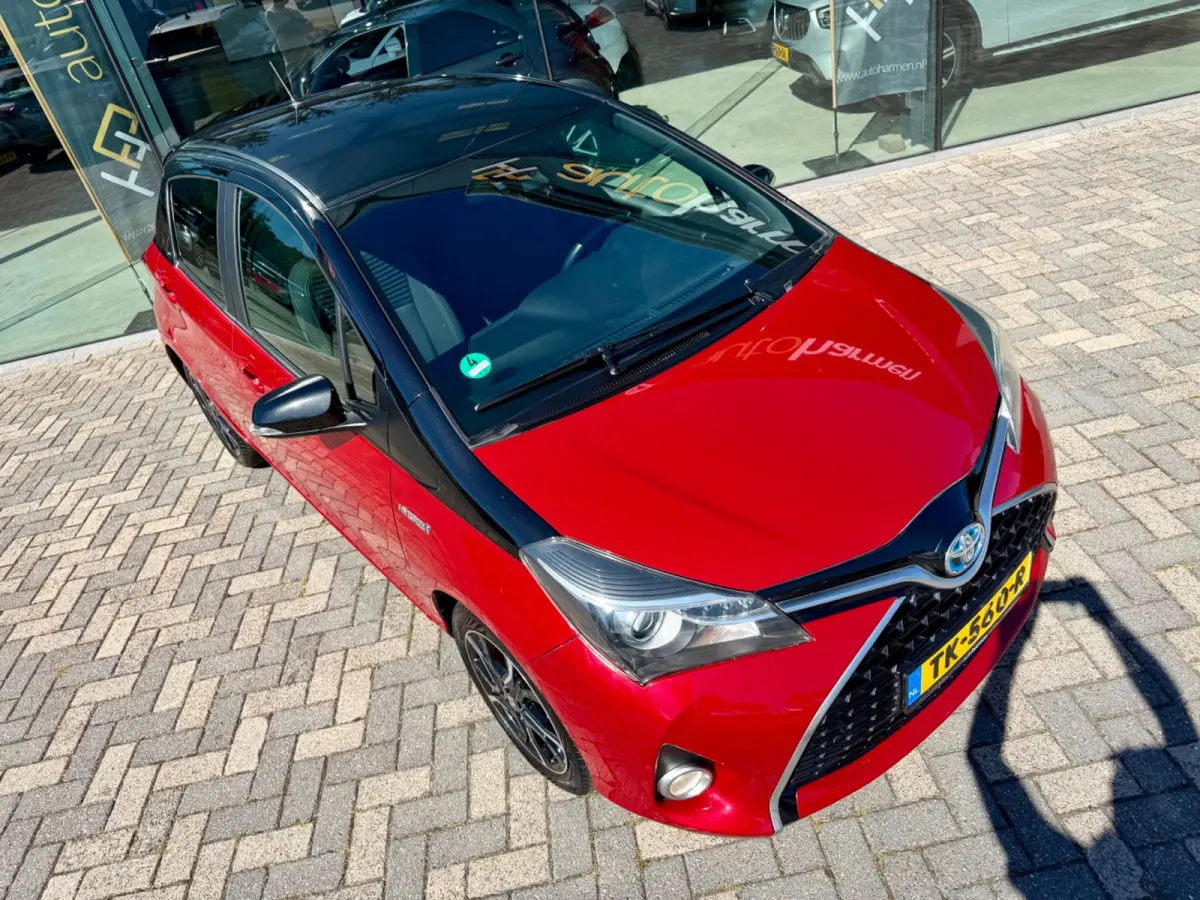 1.5 Hybrid automaat Dynamic Bi-Tone, Navi, KeyLess, Camera