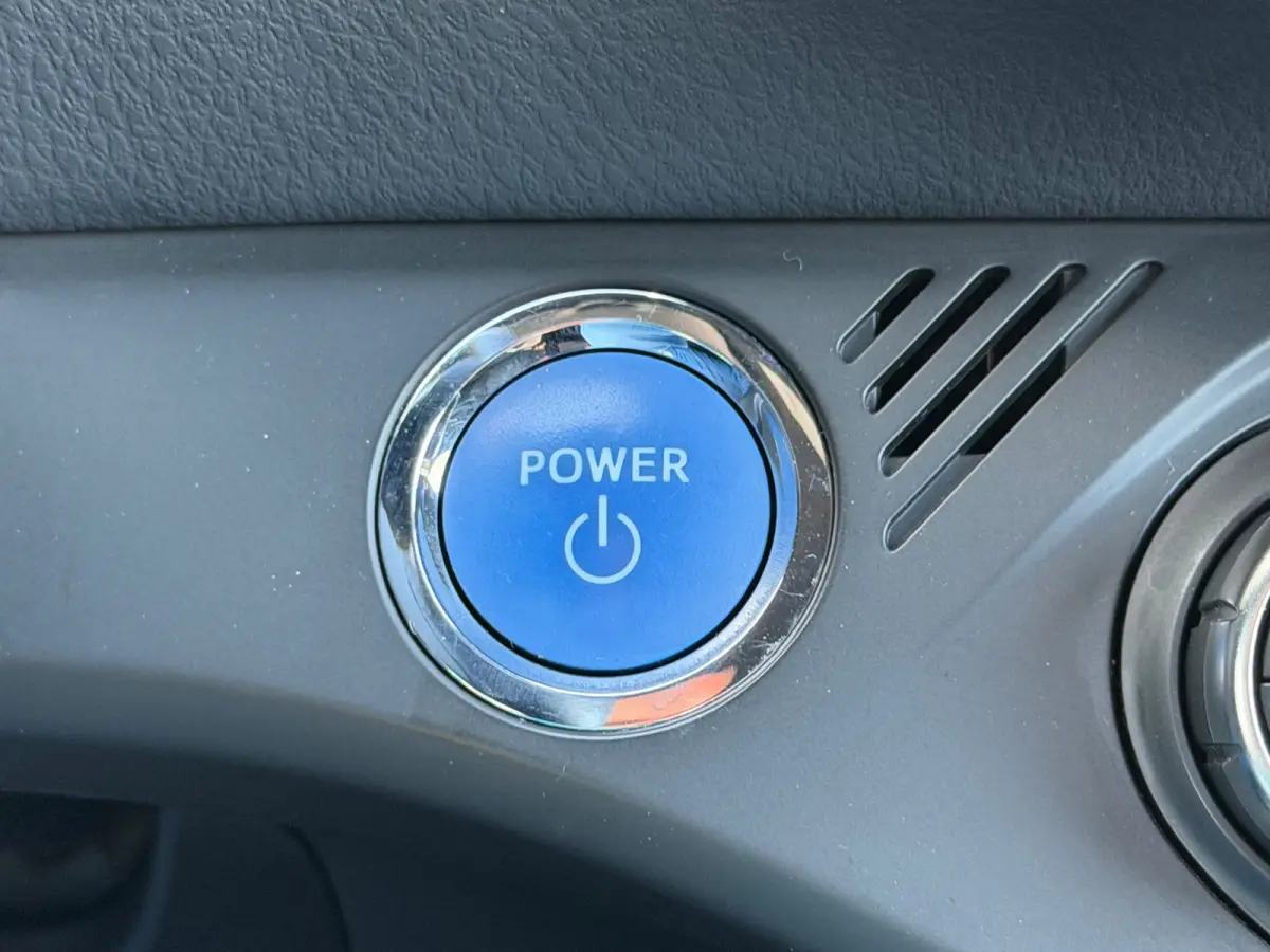 1.5 Hybrid automaat Dynamic Bi-Tone, Navi, KeyLess, Camera