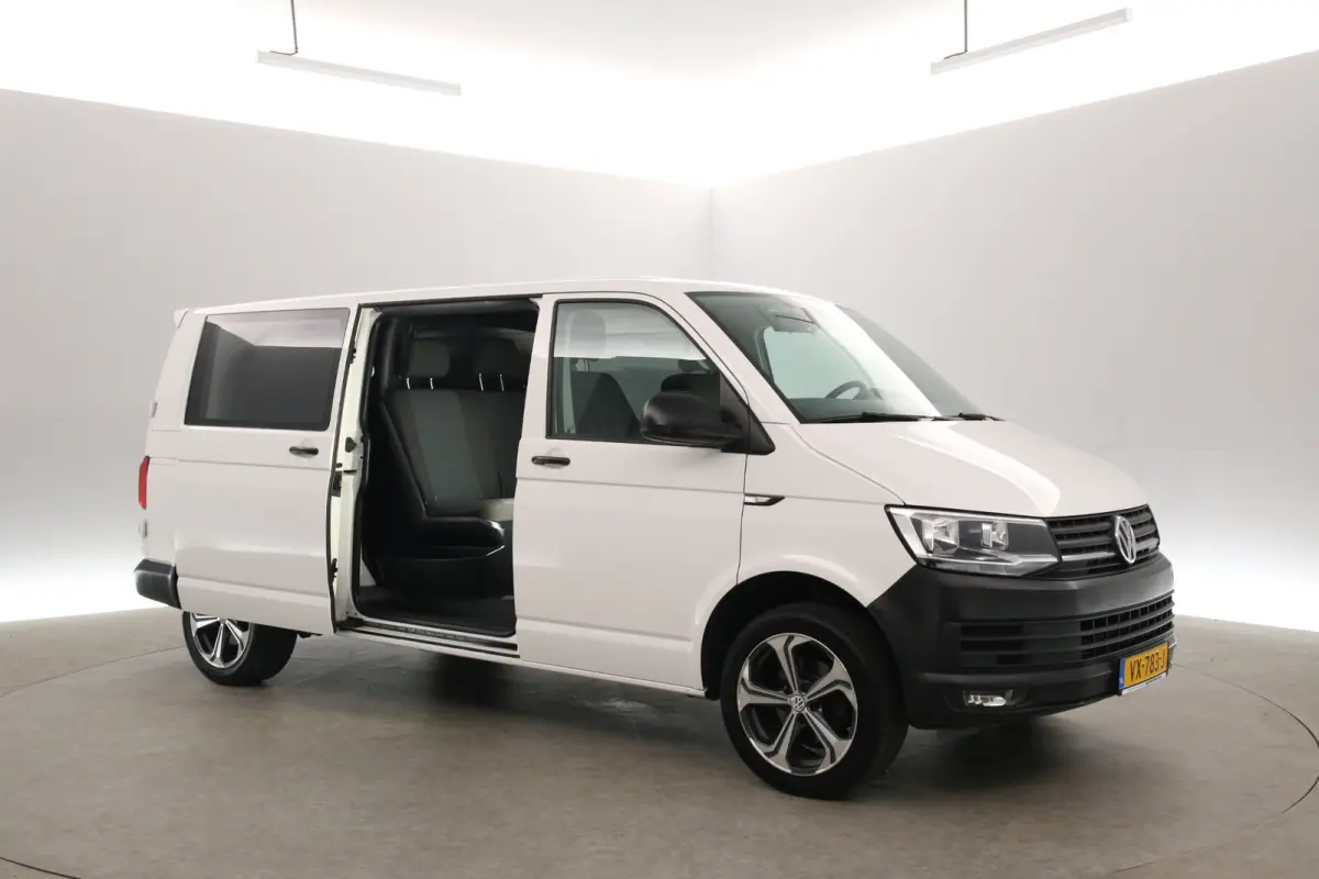 2.0 TDI L2H1 140PK | Dubbele Cabine | Airco | Cruise | Navi | Trekhaak | Parkeersens.