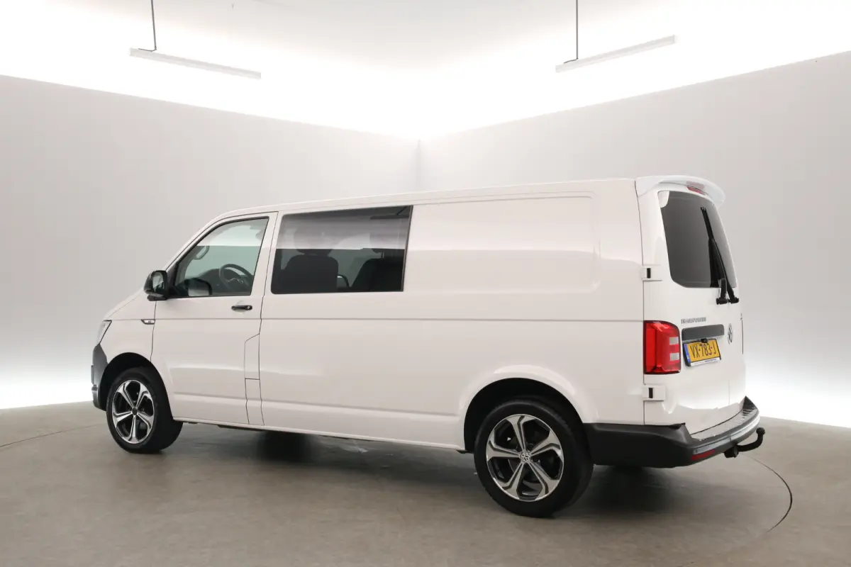 2.0 TDI L2H1 140PK | Dubbele Cabine | Airco | Cruise | Navi | Trekhaak | Parkeersens.