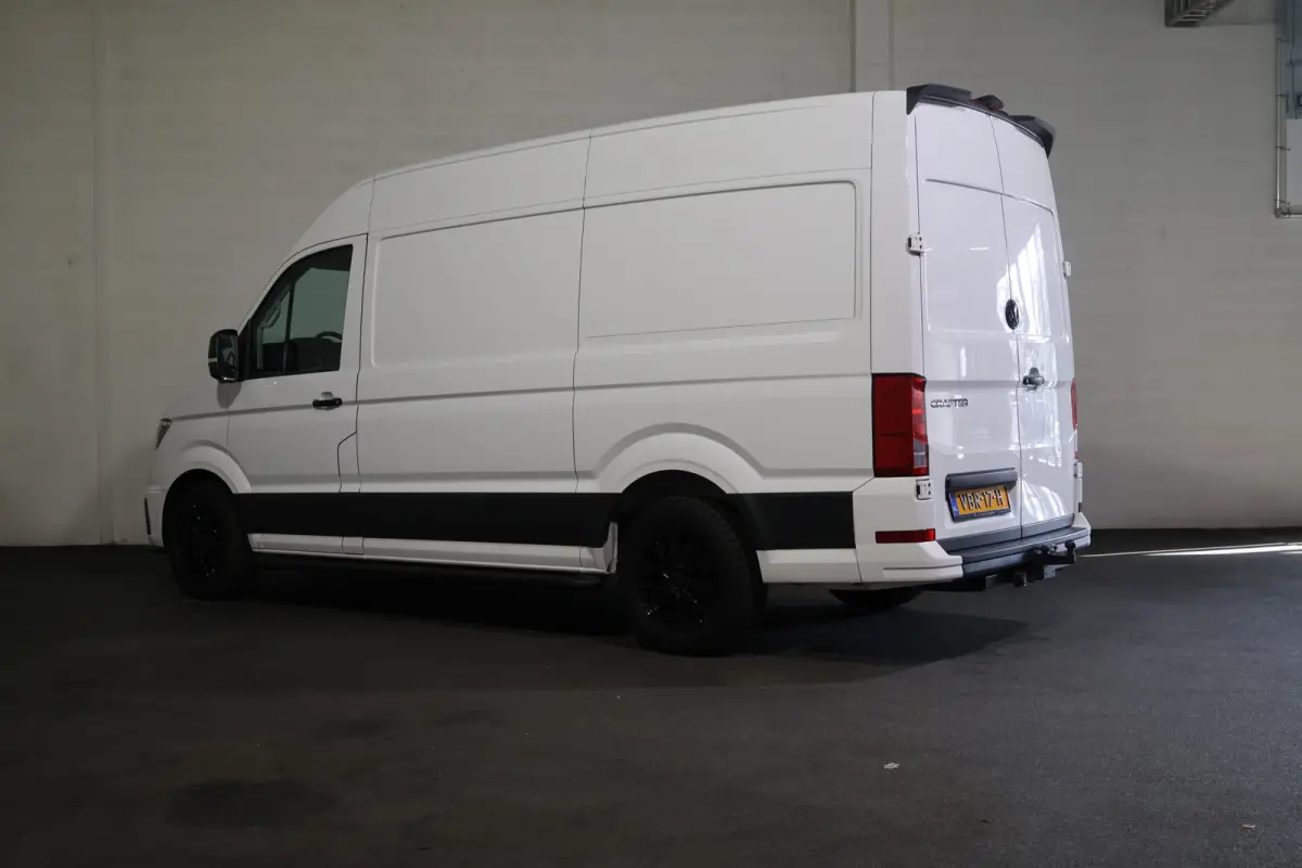 2.0 TDI L3 H3 140pk Black Line Airco Navigatie Spoilerpakket