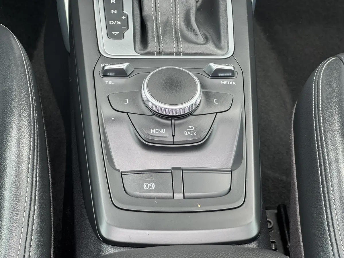 1.4 TFSI CoD Full S-line Carplay Pano Leder Camera Led Cruise Trekhaak