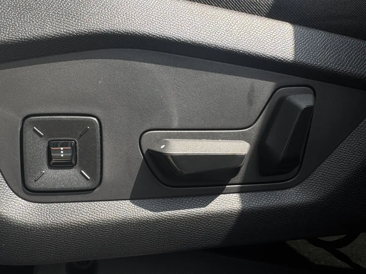1.6 Turbo Plug-in-Hybrid Business Edition PANO DAK/AFN.B.TREKH/H UP.