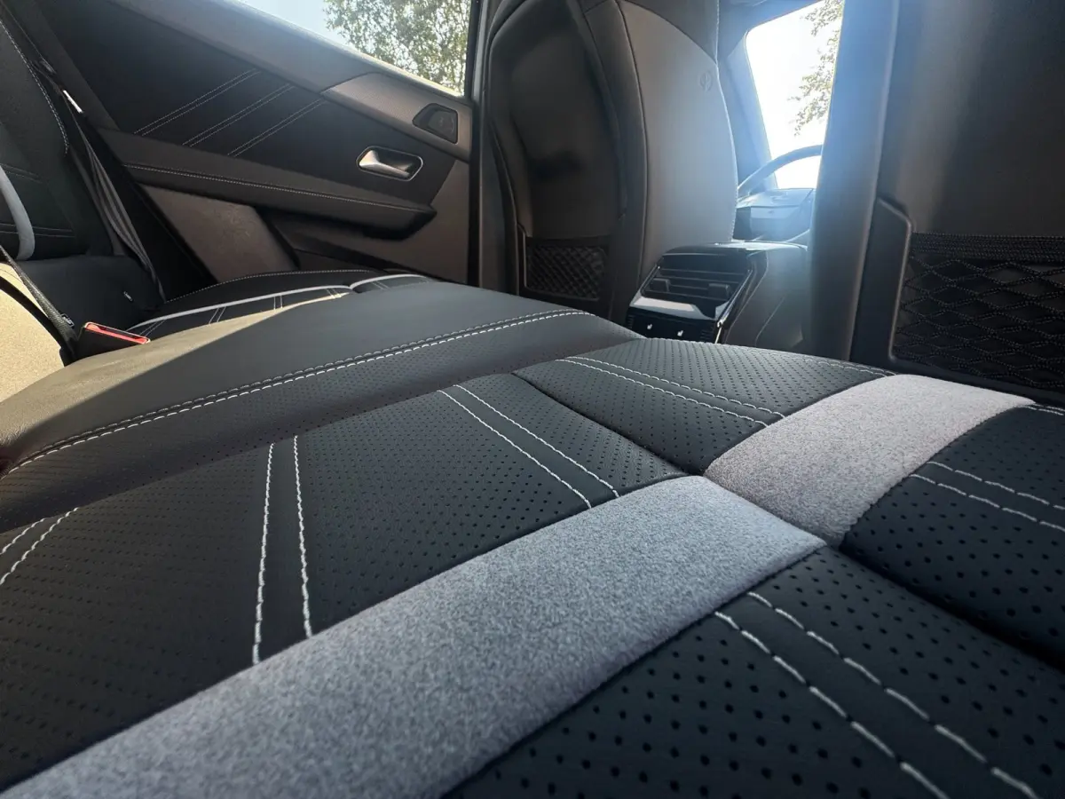 1.6 Turbo Plug-in-Hybrid Business Edition PANO DAK/AFN.B.TREKH/H UP.