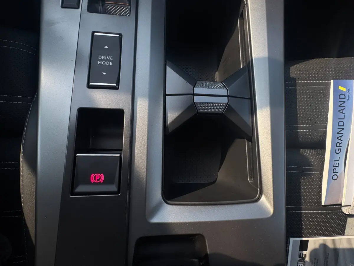 1.6 Turbo Plug-in-Hybrid Business Edition PANO DAK/AFN.B.TREKH/H UP.