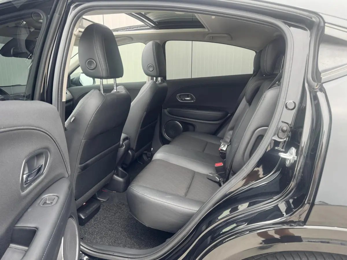 1.5 i-VTEC Executive|NL-Auto|Panoramadak|Navi