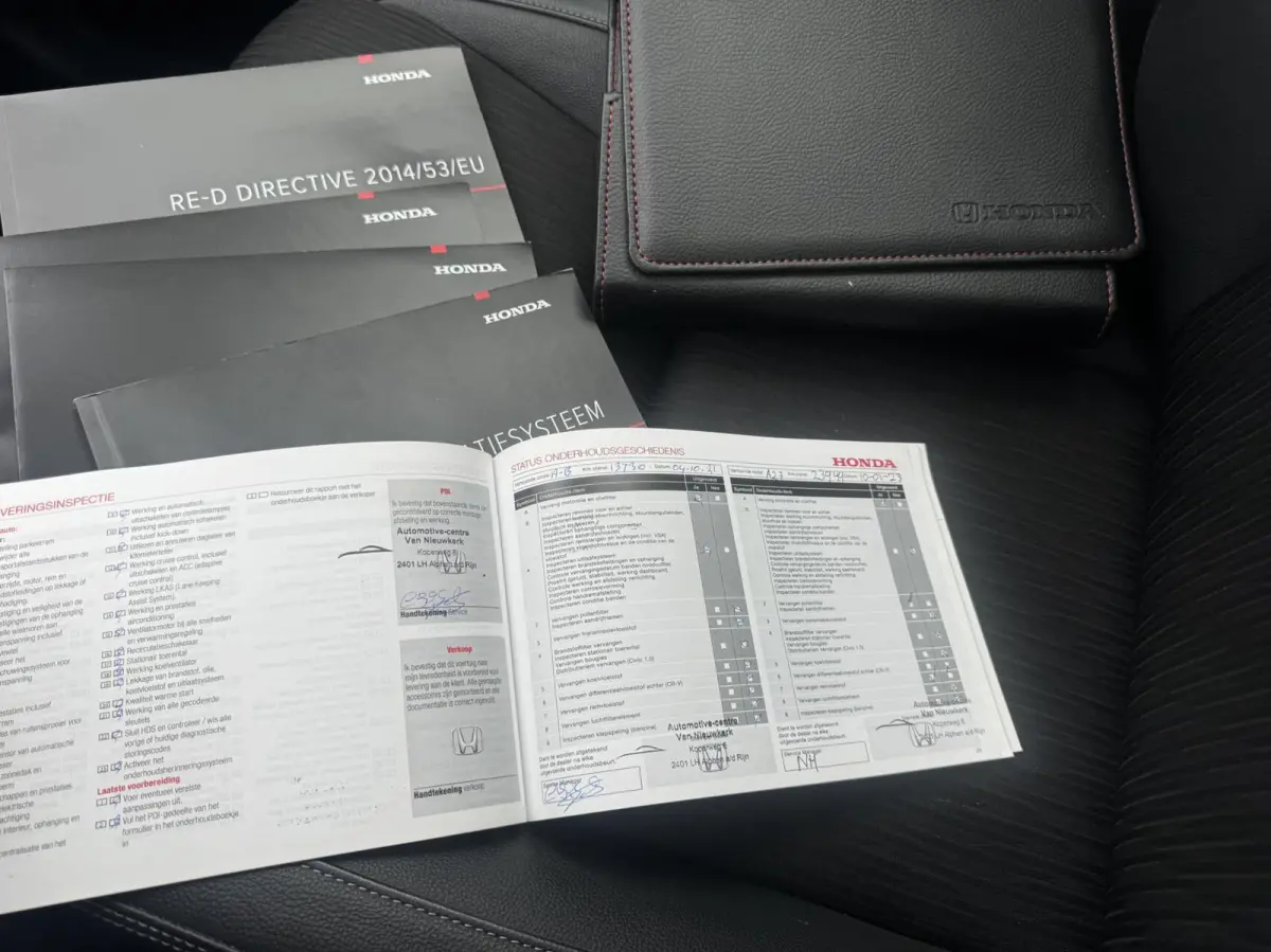 1.5 i-VTEC Executive|NL-Auto|Panoramadak|Navi