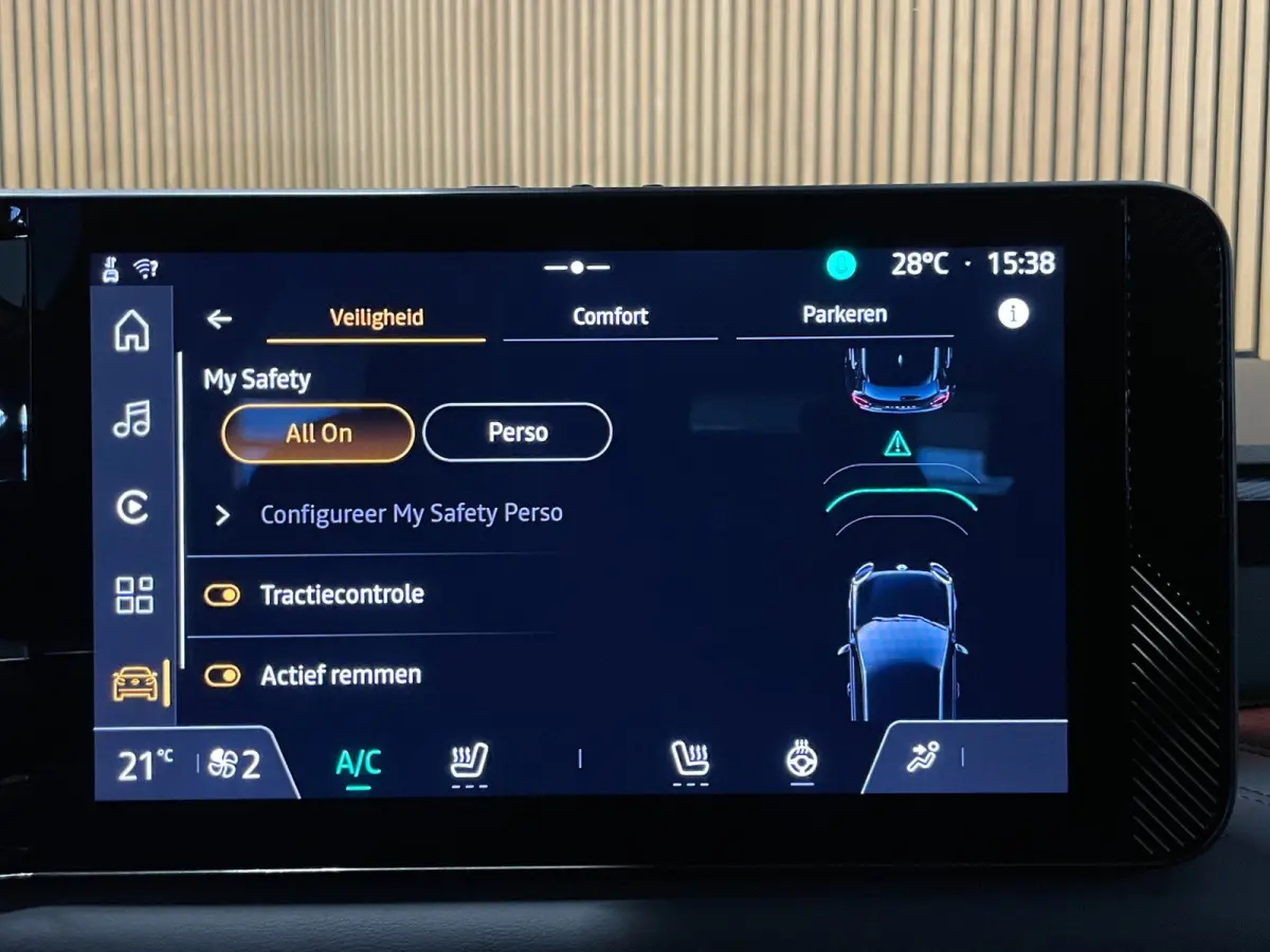 EVOLVE 52 kWh|99,45% SOH|413KM WLTP|GROTE ACCU|ACC|CAMERA|CARPLAY|PDC V+A|STOEL+STUURVERWARMING|NAP|NL-AUTO|MARGE|