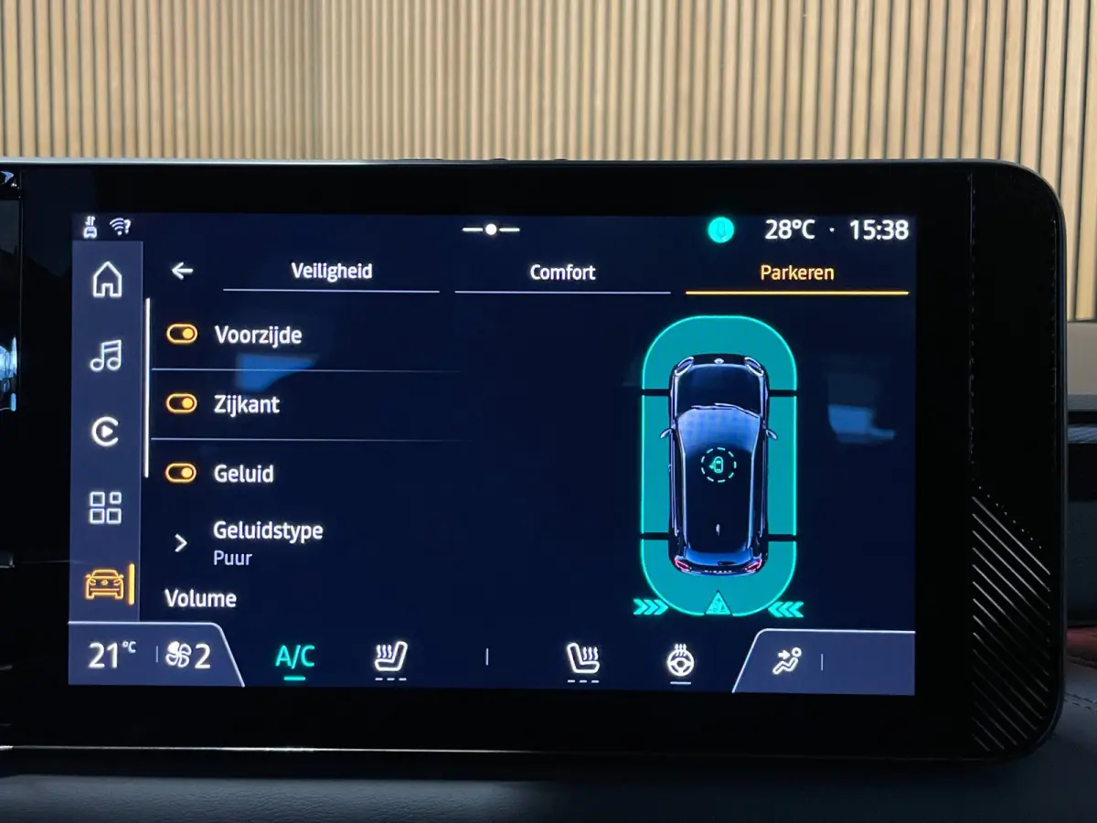 EVOLVE 52 kWh|99,45% SOH|413KM WLTP|GROTE ACCU|ACC|CAMERA|CARPLAY|PDC V+A|STOEL+STUURVERWARMING|NAP|NL-AUTO|MARGE|