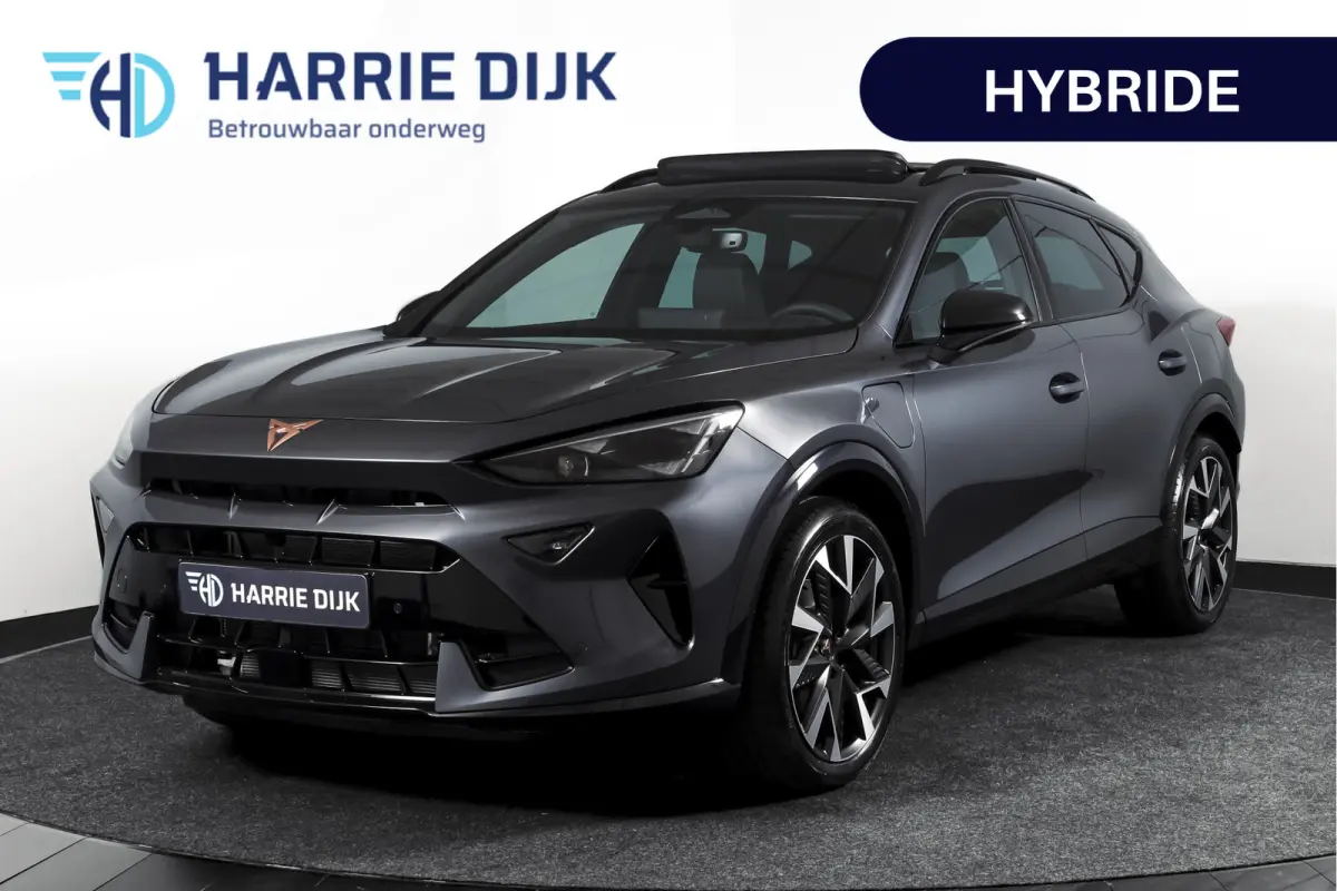 1.5 TSI e-Hybrid 204 PK Business | S/K-Panodak | Matrix Led | Elek Trekhaak | Dig. Cockpit | Adapt. Cruise | Stoel-+Stuurverw. | PDC | Camera | App. Connect | ECC | Elek. Klep | LM 19" | 899
