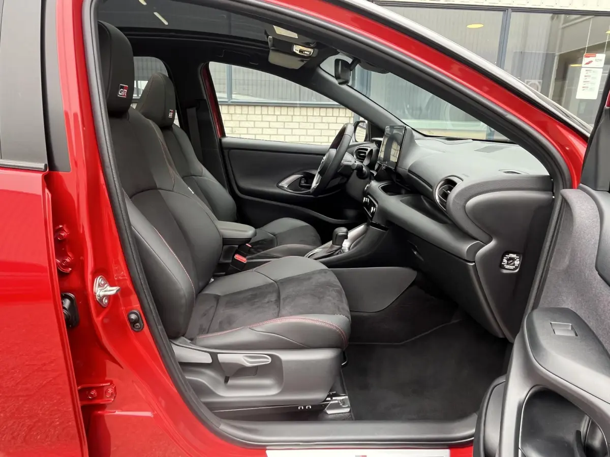 1.5 Hybrid Sport | Voll.Historie/Camera/Navi/Pano.Dak/Head-Up/Leder-Alcantara/Clima/Adapt.Cruise/Apple CarPlay-Android Auto