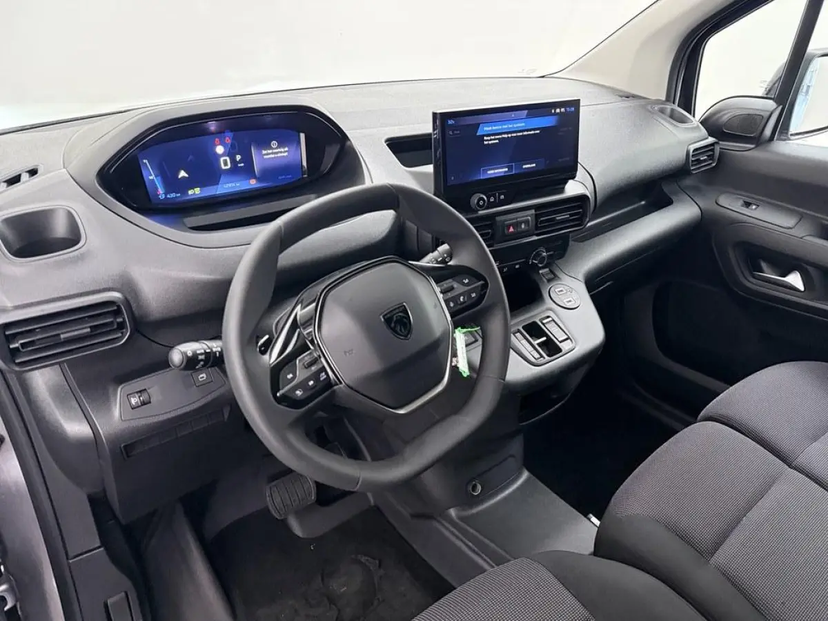 1.5HDi 130 Automaat 3p Camera+/Nav/Vc/ Betimmering/CarPlay/Airco/Cruise