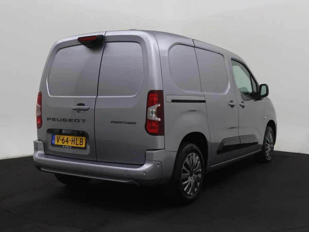1.5HDi 130 Automaat 3p Camera+/Nav/Vc/ Betimmering/CarPlay/Airco/Cruise
