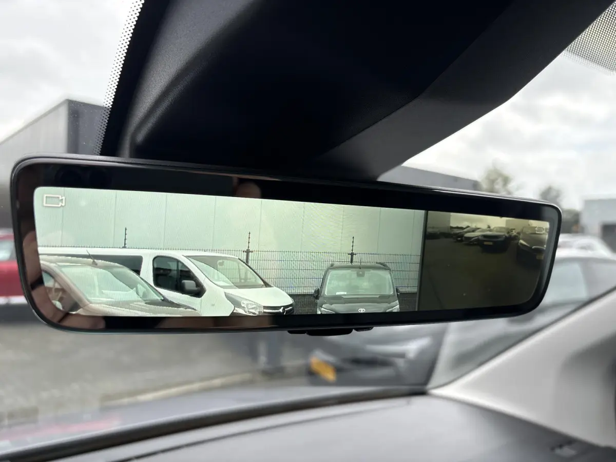 1.5HDi 130 Automaat 3p Camera+/Nav/Vc/ Betimmering/CarPlay/Airco/Cruise