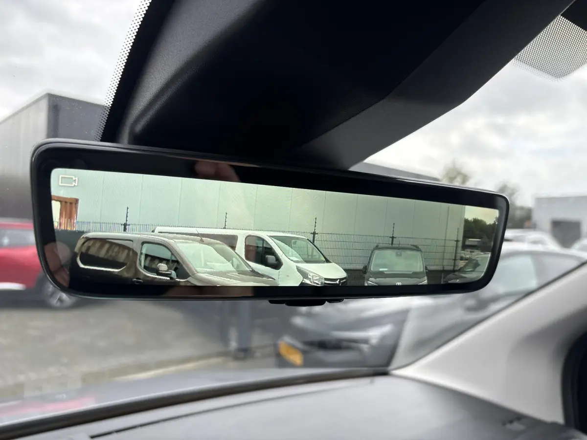 1.5HDi 130 Automaat 3p Camera+/Nav/Vc/ Betimmering/CarPlay/Airco/Cruise
