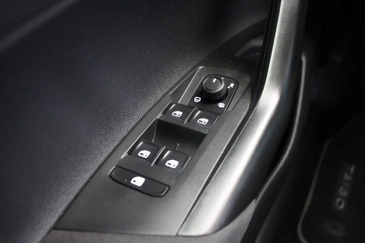 1.0 TSI Life Business - Digitaal Cockpit, Carplay, Camera, Clima, Stoelverw.